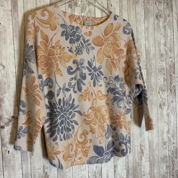 Sioni Rayon-Blend Knit Floral Sweater - Picture 2 of 7